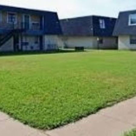 2 Bed/ 1 Bath Next To Ft. Sill Apartment Lawton Bagian luar foto