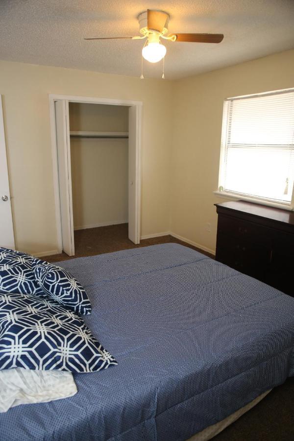 2 Bed/ 1 Bath Next To Ft. Sill Apartment Lawton Bagian luar foto